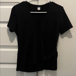 Old Navy Black Short Sleeve Wrap Top